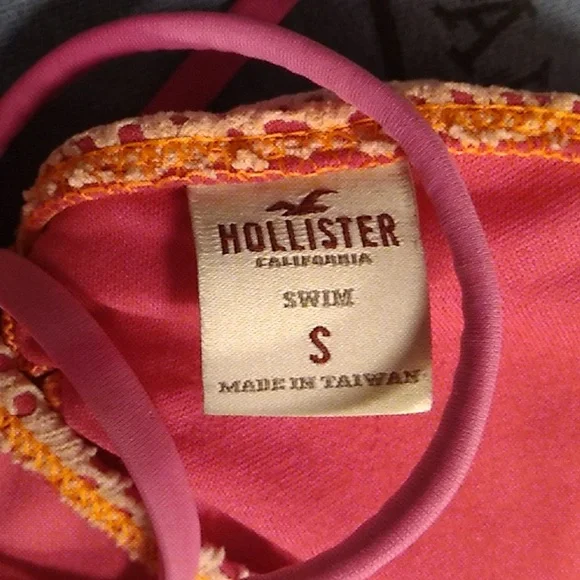 Hollister Bikini - Picture 3 of 3